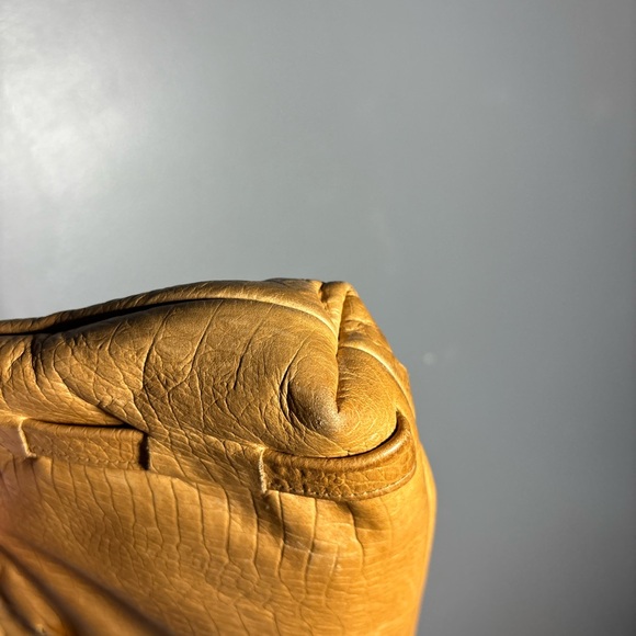 Tom Thomas Leathers Croc Embossed Leather Bag - Picture 8 of 11